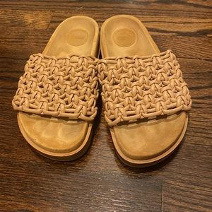 Authentic Chloe Resort Leather Braided Sandals slides size 40